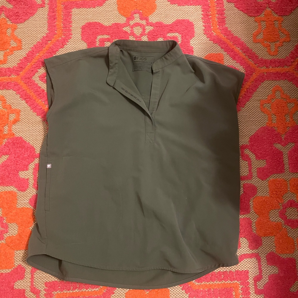 FIGS - army green scrubs - Medium top, Medium bottoms.